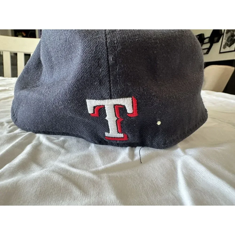 Texas Rangers Ball Cap 39Thirty Navy Blue New Era‎ Fitted Medium/Large